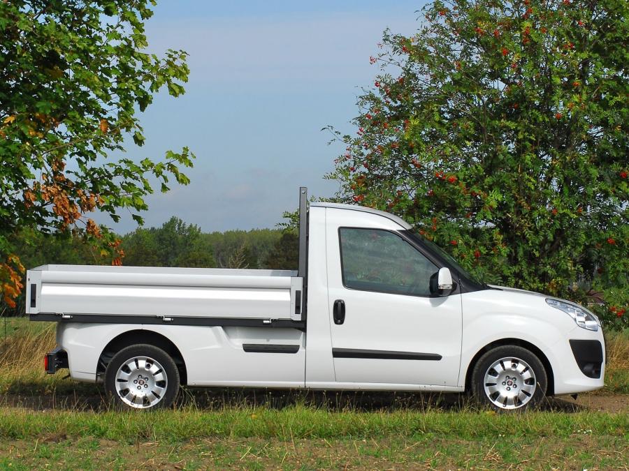  Fiat Doblo Work Up 2011 года  (UK) (фото 11 из 14)